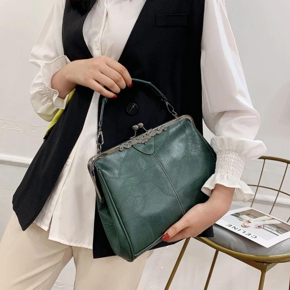 Klassische Vintage-Bügeltasche